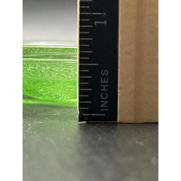 Vintage Federal Uranium Georgian Lovebirds Green Depression Glass Plate - Picture 6 of 7